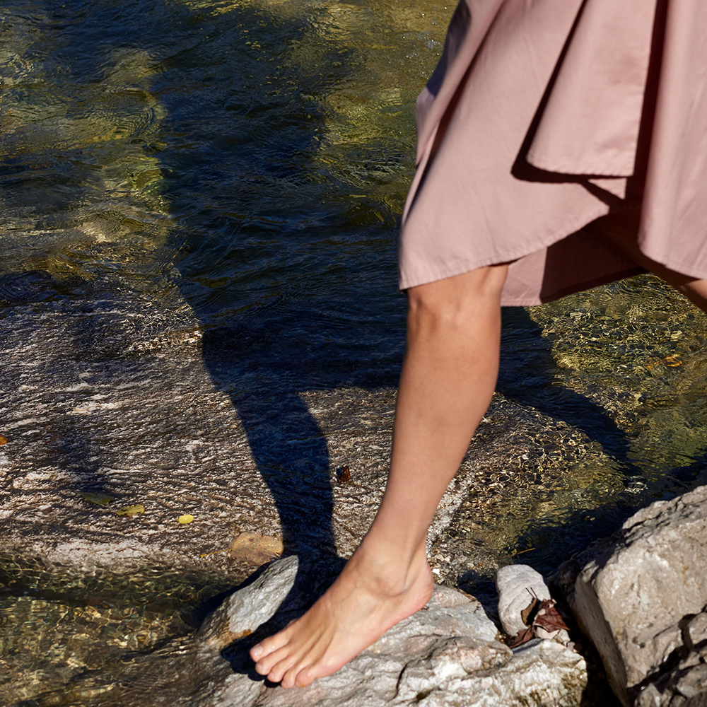 Frau am See