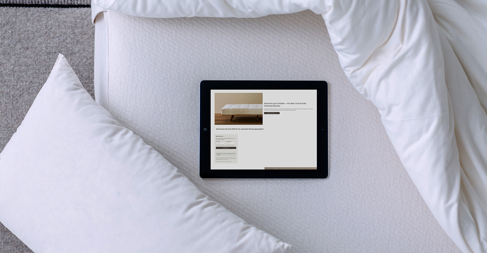 iPad liegt auf Bett