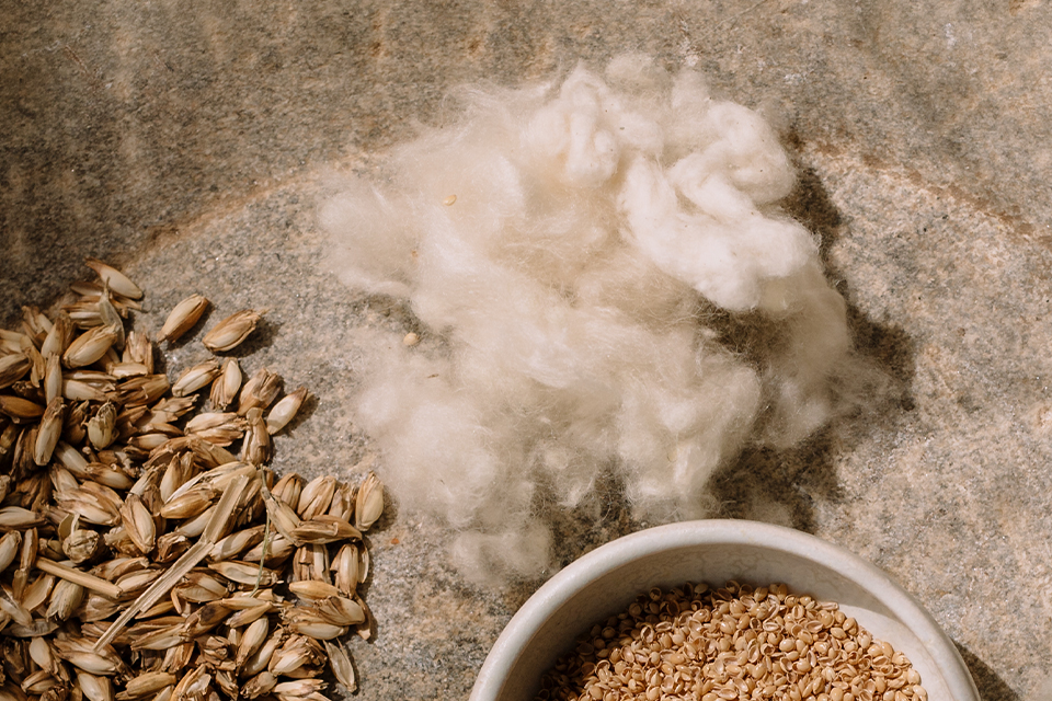 Verschiedene Naturmaterialien als Füllmaterial