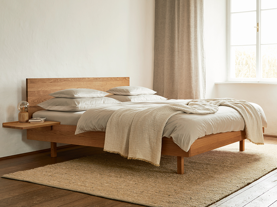 Massivholzbett Tesoro im Schlafzimmer